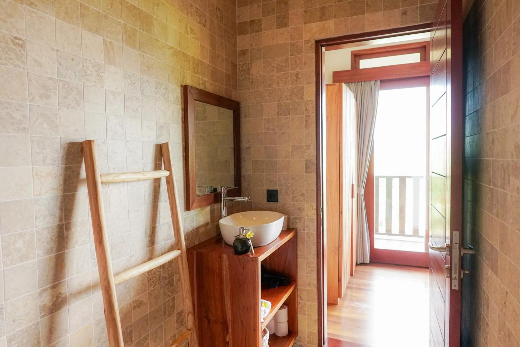 Tropical Beach House Bali Семіньяк Екстер'єр фото