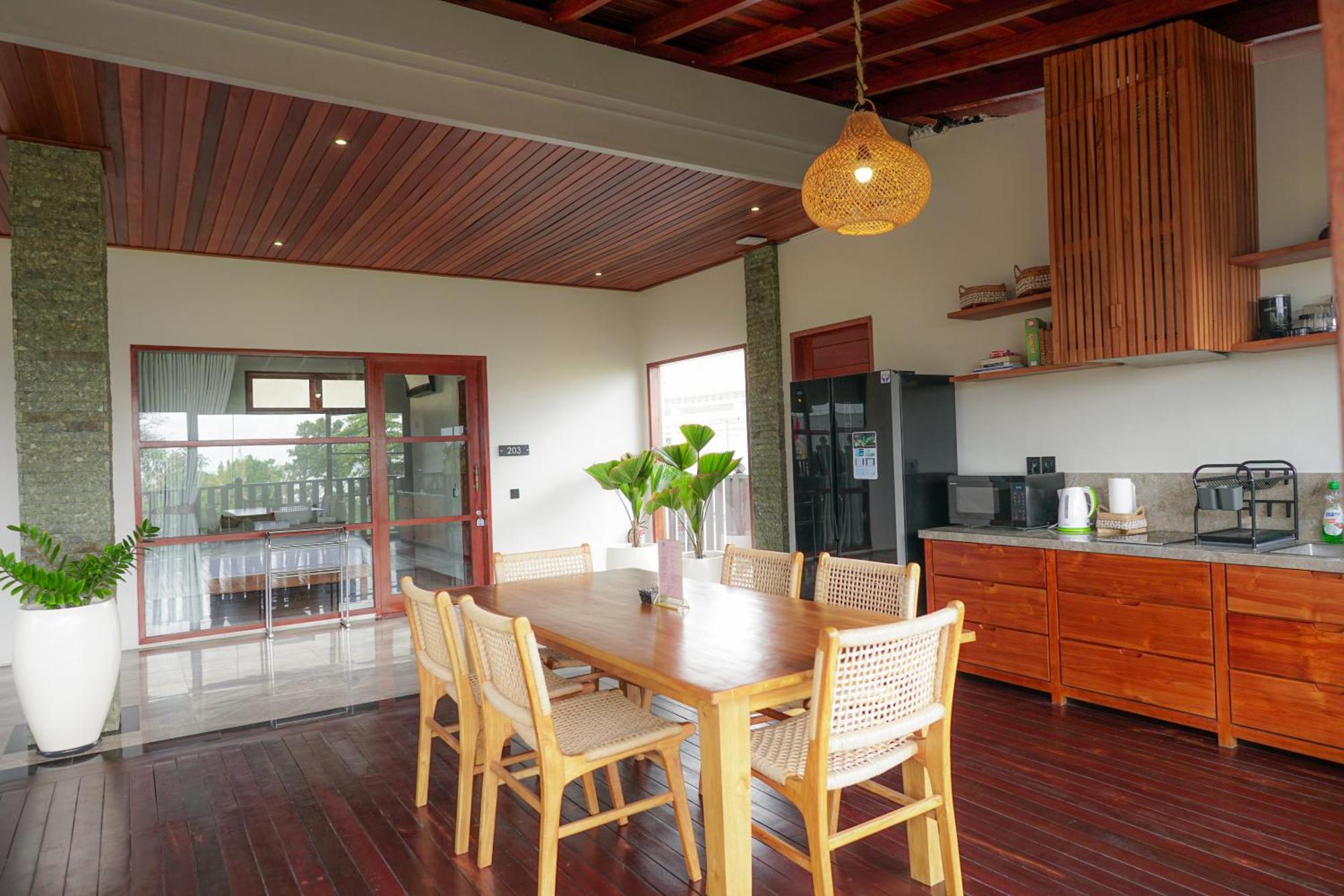 Tropical Beach House Bali Семіньяк Екстер'єр фото