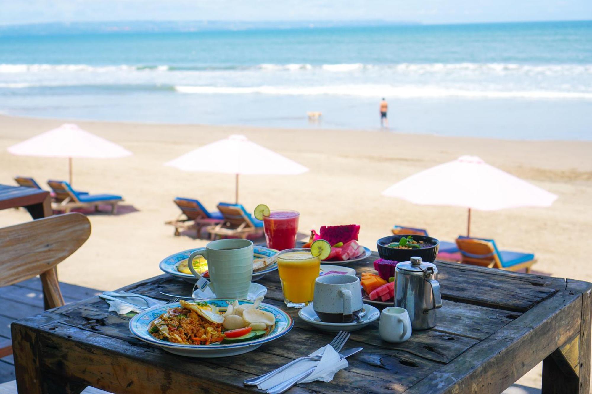 Tropical Beach House Bali Семіньяк Екстер'єр фото