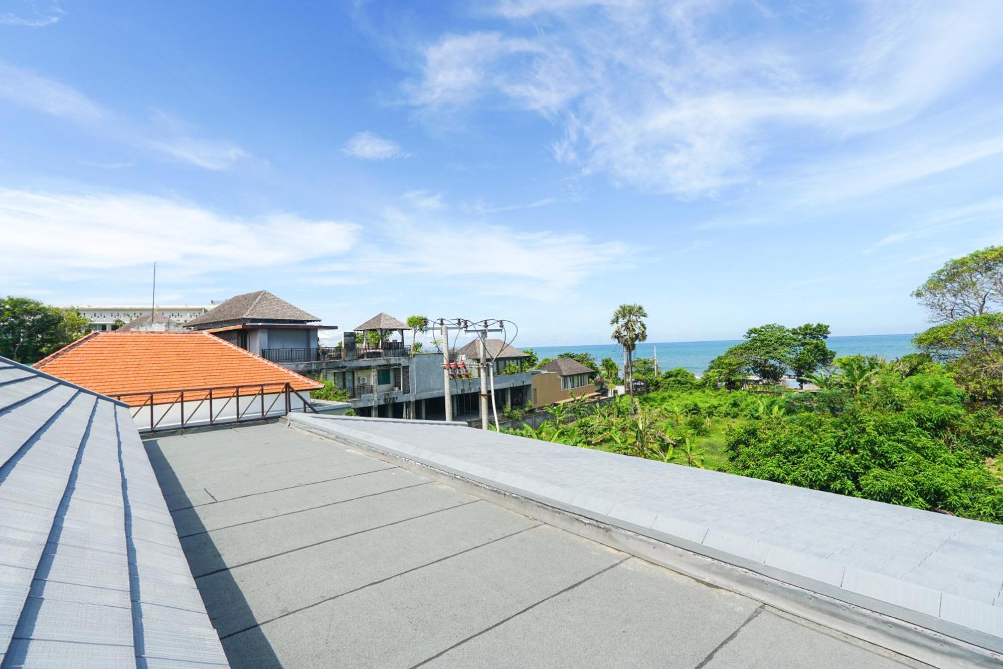 Tropical Beach House Bali Семіньяк Екстер'єр фото