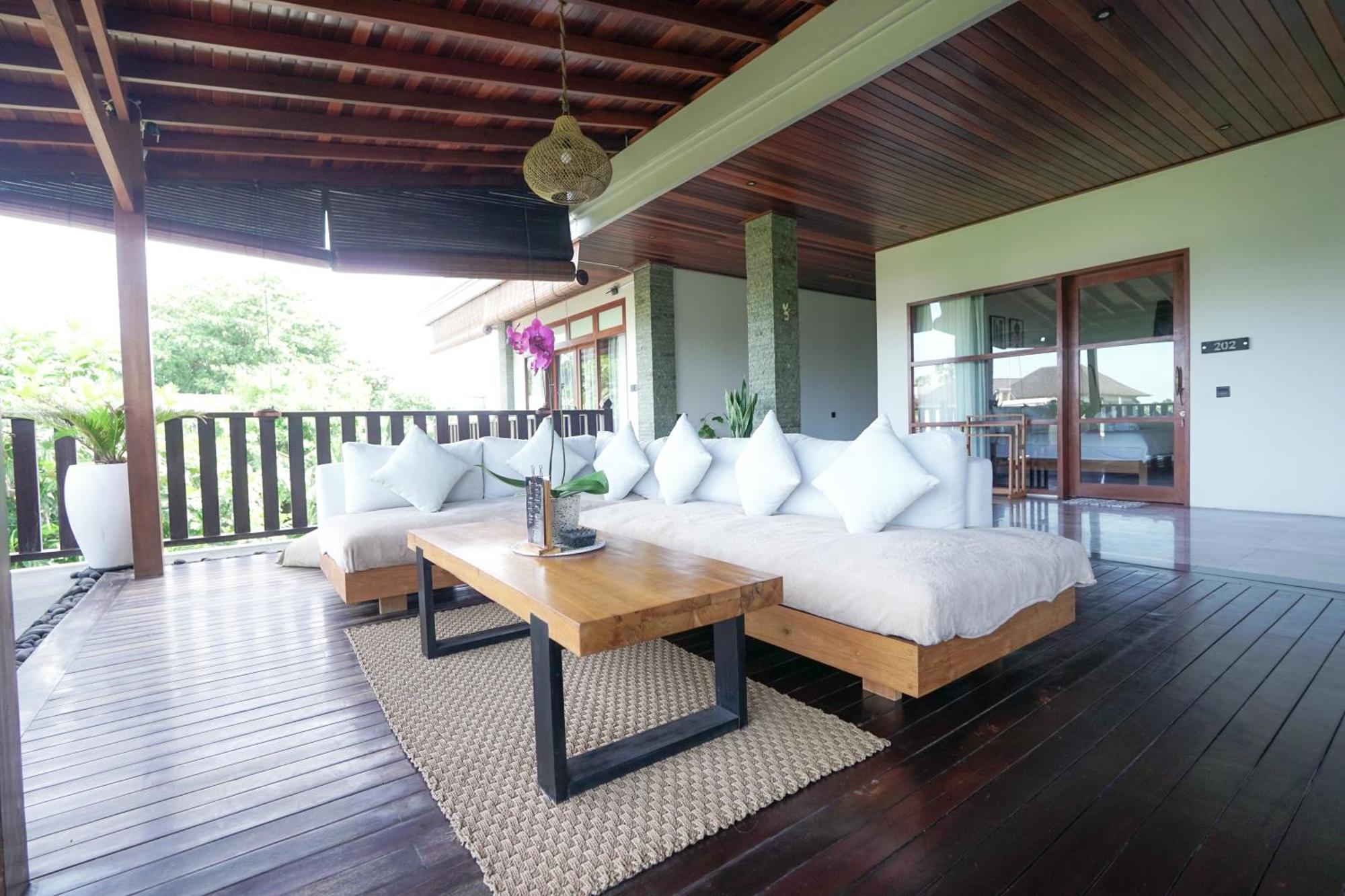 Tropical Beach House Bali Семіньяк Екстер'єр фото